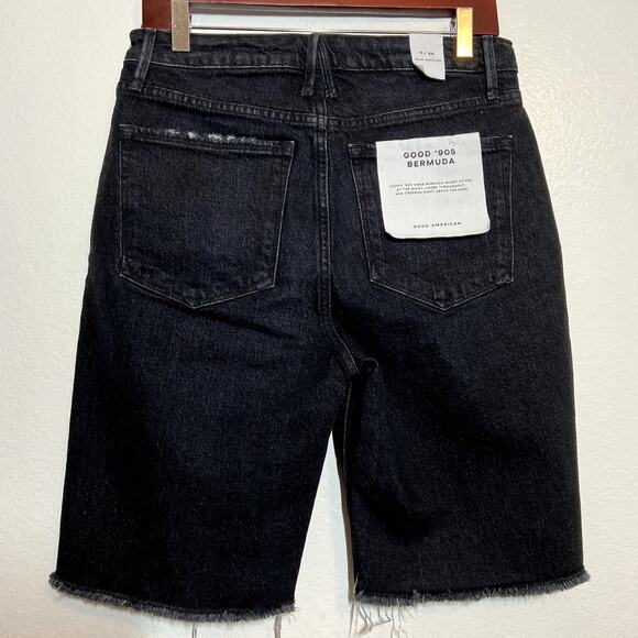 Good American Good 90's Bermuda Shorts Fitted Waist Raw Hem Black227 0/25 NWT - Picture 7 of 7